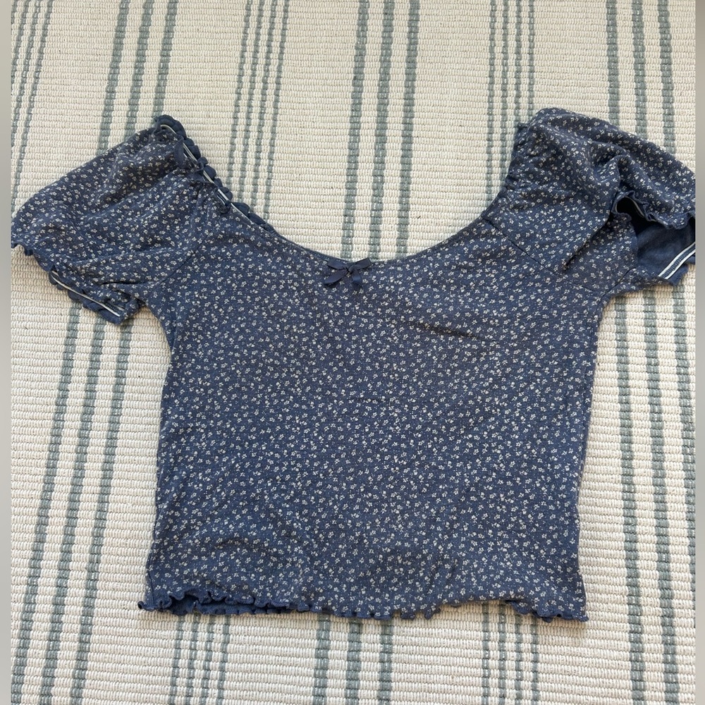 American Eagle floral coquette ruffle puff sleeve top